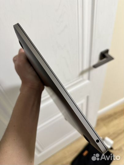 Macbook pro 13 m1 8/512 gb