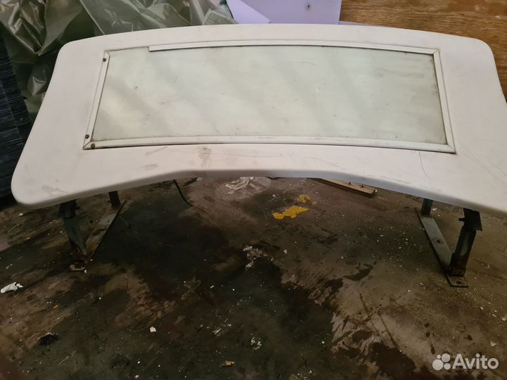 Обтекатель кабины,Ветровик инфо табло