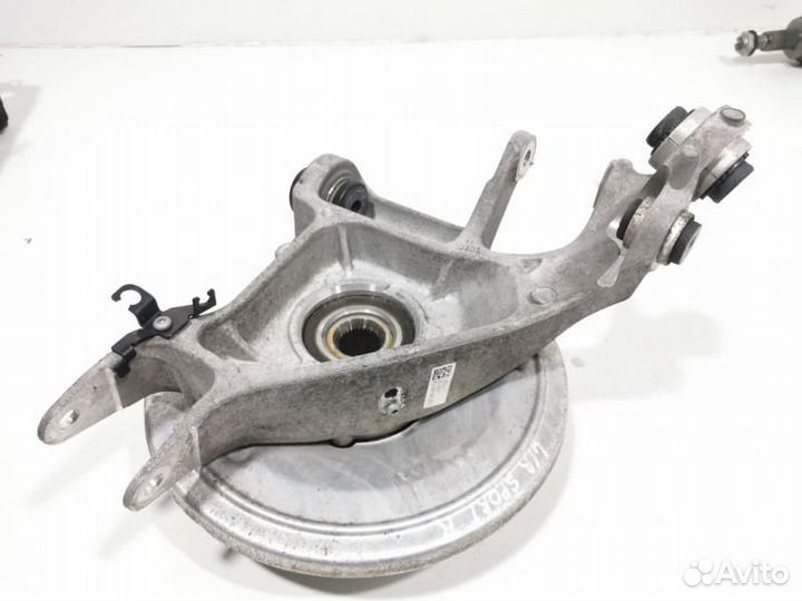 Кулак задний правый Land Rover Range Rover Sport