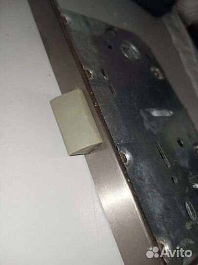 Защелка дверная большая