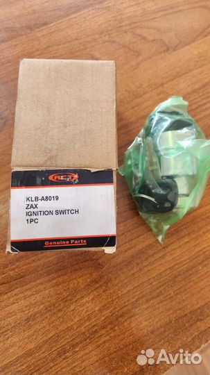 Замок зажигания на экскаватор Hitachi ZX200 KLB-A8