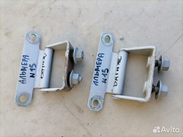 Петля двери багажника Nissan Almera N15 1995-2000