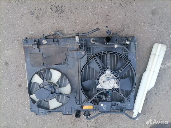 Радиатор охлаждения Mitsubishi Outlander Airtrek C