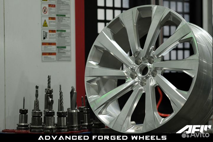 Кованые диски R23 Land Rover Range Rover L460 L461