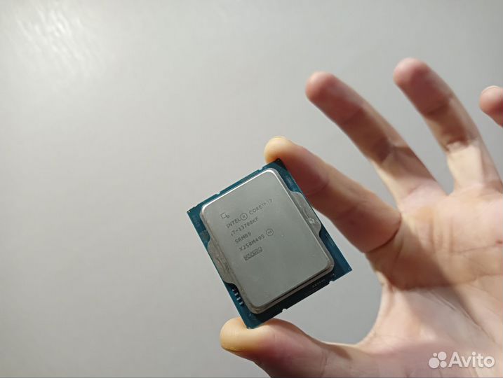 Процессор i7-13700KF