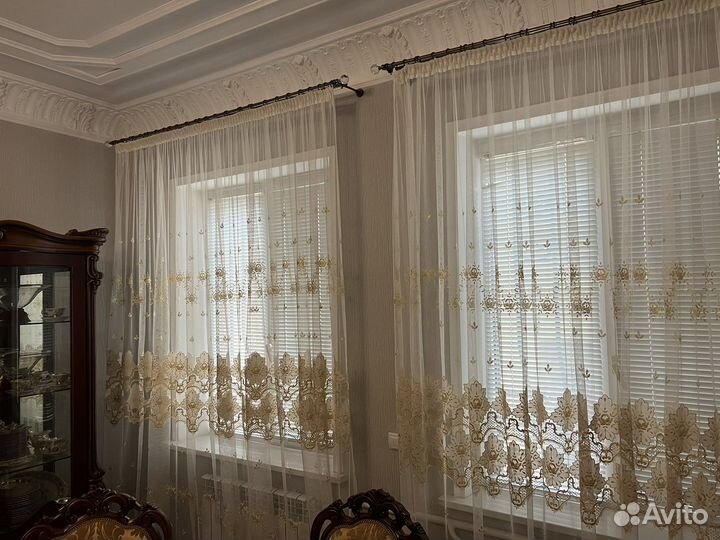 Шторы с корнизом