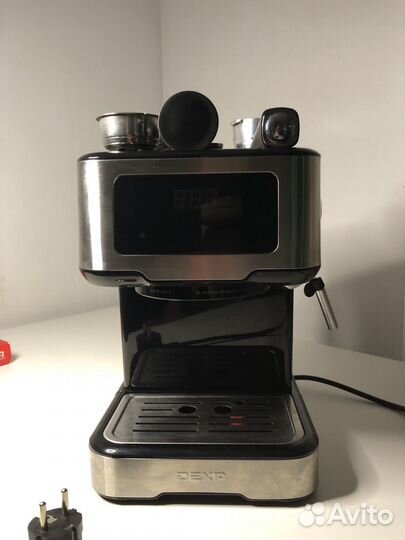 Кофеварка Dexp em 1100
