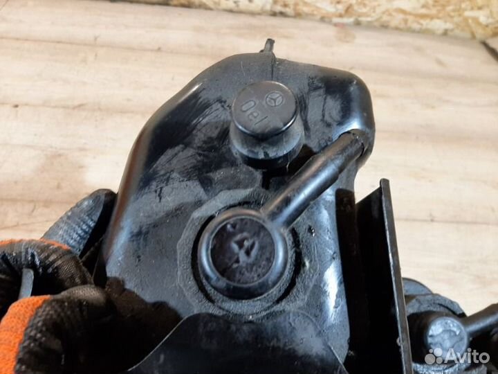 Бачок гидроусилителя Mercedes-Benz Cl-Class W215