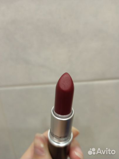 Матовая помада MAC lipstick matte Diva