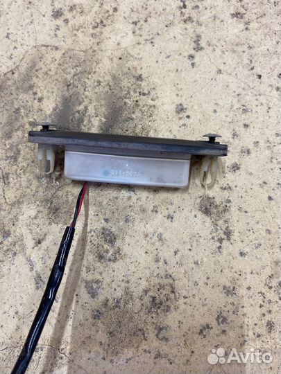 Кнопка открывания двери багажника наружняя Toyota