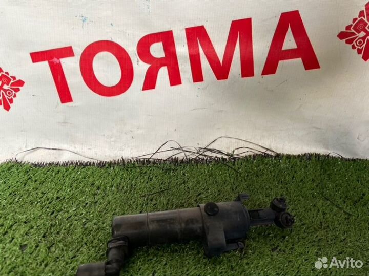 Форсунка омывателя фары левая Mercedes C-Class