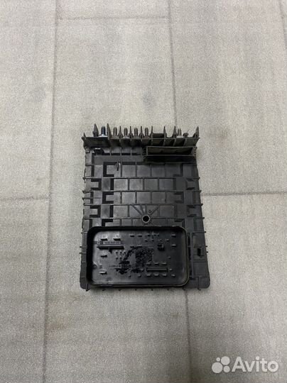 Блок предохранителей Шкода Отавиа А5 1Z