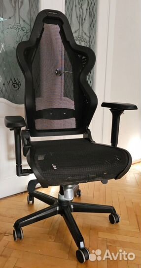 Кресло игровое DXRacer AIR/D7200/N черный