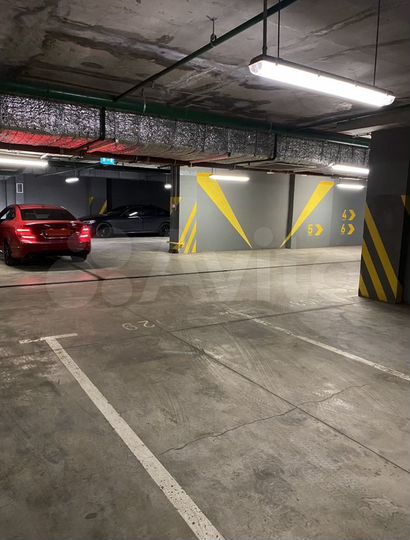 Машиноместо, 14 м²