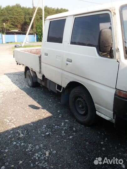 Nissan Atlas бортовой, 1989