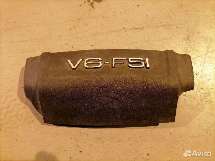Декоративная крышка двс 06E103925F Audi A6 A6(4F2