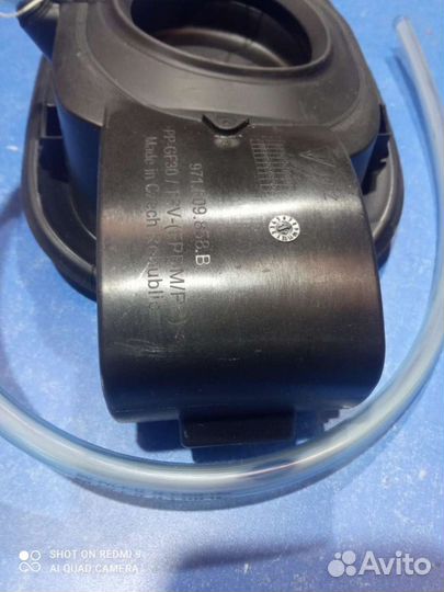 Кронштейн лючка бензобака с петлей Porsche