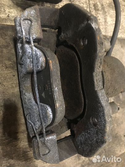 Суппорт тормозной Mazda 3 BL 2012г