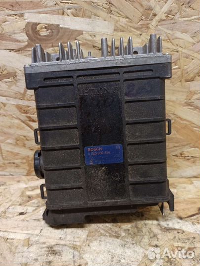 Эбу Volkswagen, Audi 443906264ca