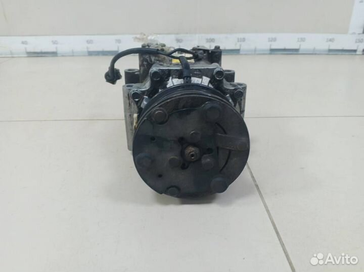 Компрессор системы кондиционирования Ford Mondeo 3 2000-2007