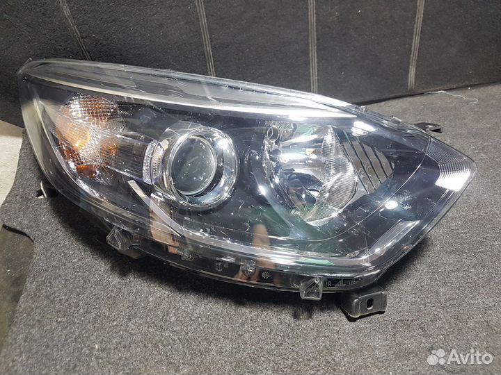Фара правая Renault kaptur