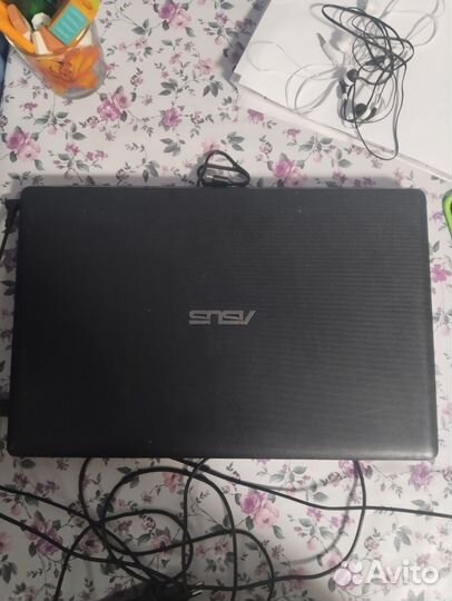 Ноутбук asus