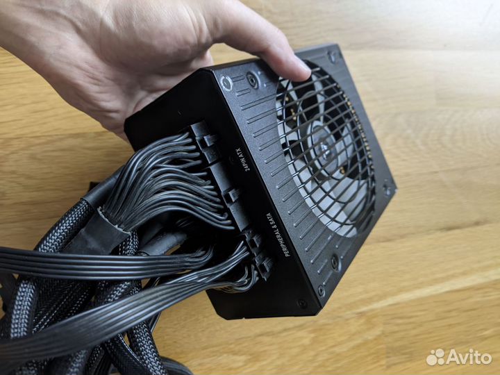 Блок питания Corsair rm1000x