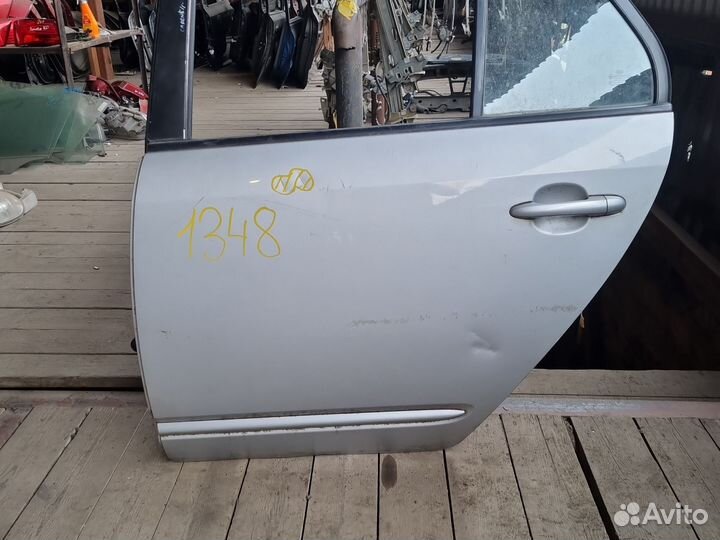 Дверь задняя левая Kia Carens 2006-2012 год