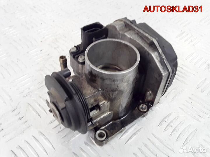Заслонка дроссельная Skoda Octavia A4 030133064F