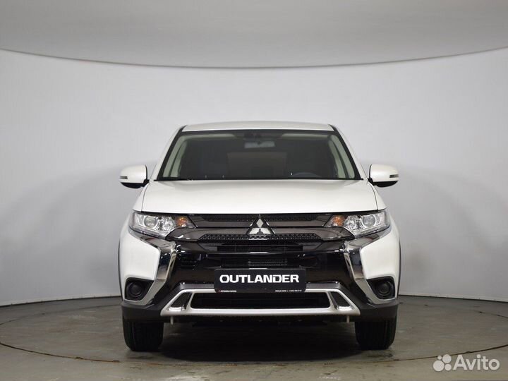 Mitsubishi Outlander 2.0 CVT, 2022
