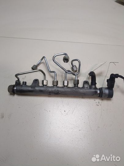 Рампа топливная Volkswagen Eos, 2008