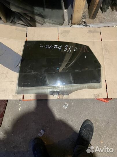 Стекло заднее левое honda accord 5 1995г