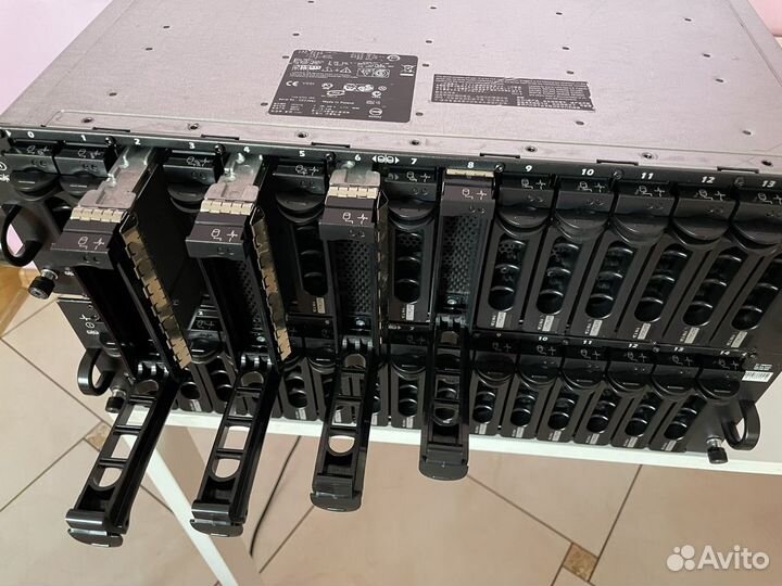 Дисковая полка Dell PowerValut MD1000