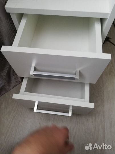 Компьютерный стол белый