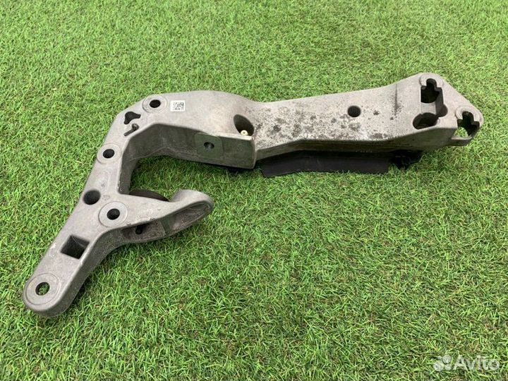 Балка под кпп Bmw X3M F97 S58B30A 2021