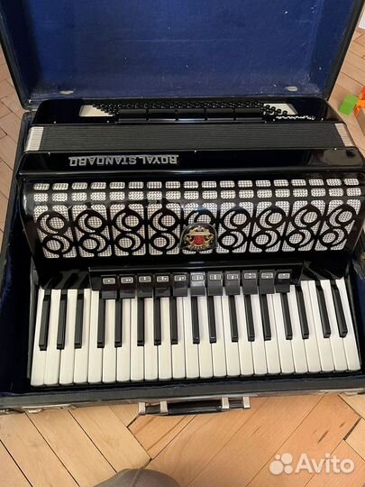 Аккордеон royal standard montafana