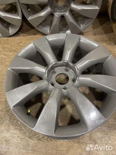 Диски на infiniti r18