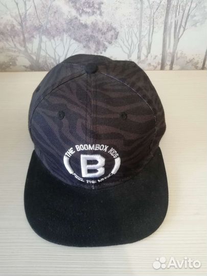 Бейсболка новая
