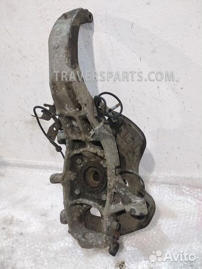 Кулак передний правый 40014JF00A