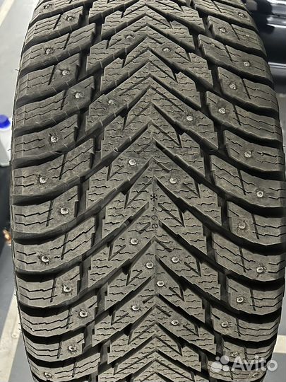 Nokian Tyres Hakkapeliitta 10p SUV 285/45 R22 114T