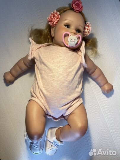 Кукла реборн девочка с одеждой