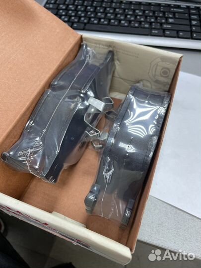 Колодки тормозные передние bmw x5 x6 e70 e71