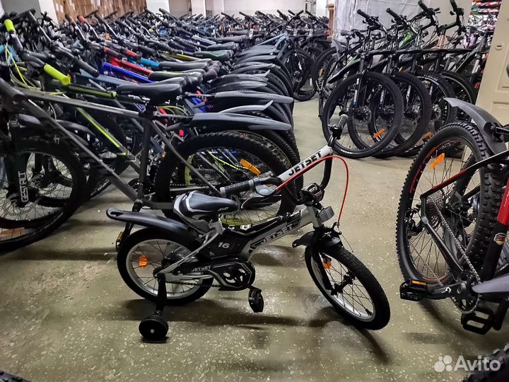 Велосипед 16