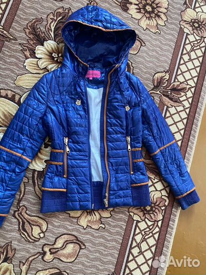 Продам куртки весна осень размер 40-42