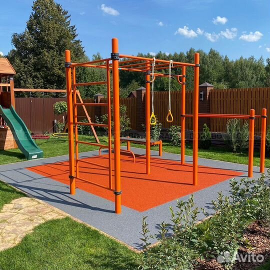 Спортивный уличный комплекс