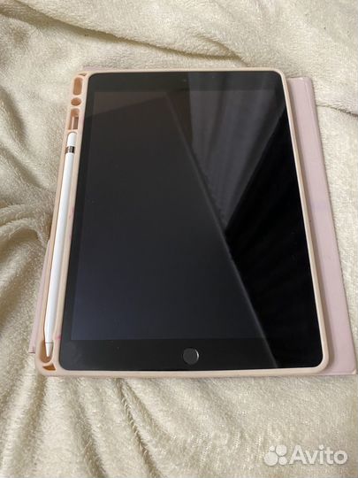 Apple iPad 10.2 Wi-Fi 64GB Silver + Apple Pencil