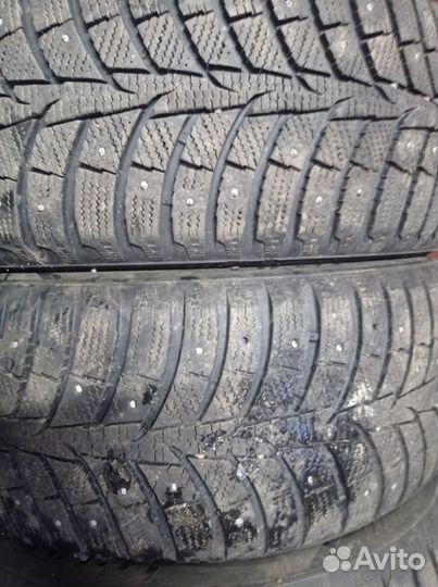 Laufenn I Fit Ice LW 71 215/55 R17 95T