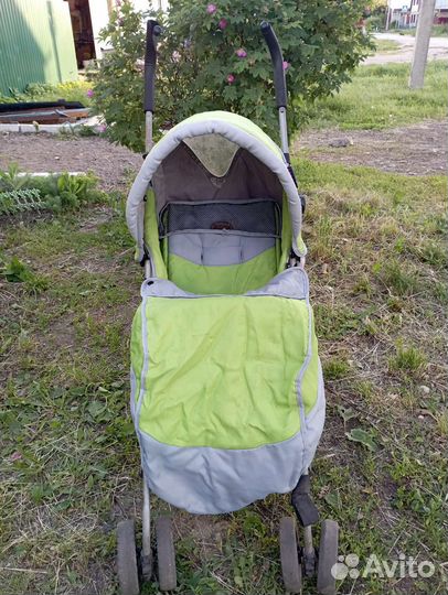 Детская прогулочная коляска