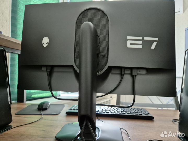 Dell Alienware aw2724dm