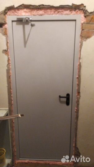 Двери технические противопожарные люки